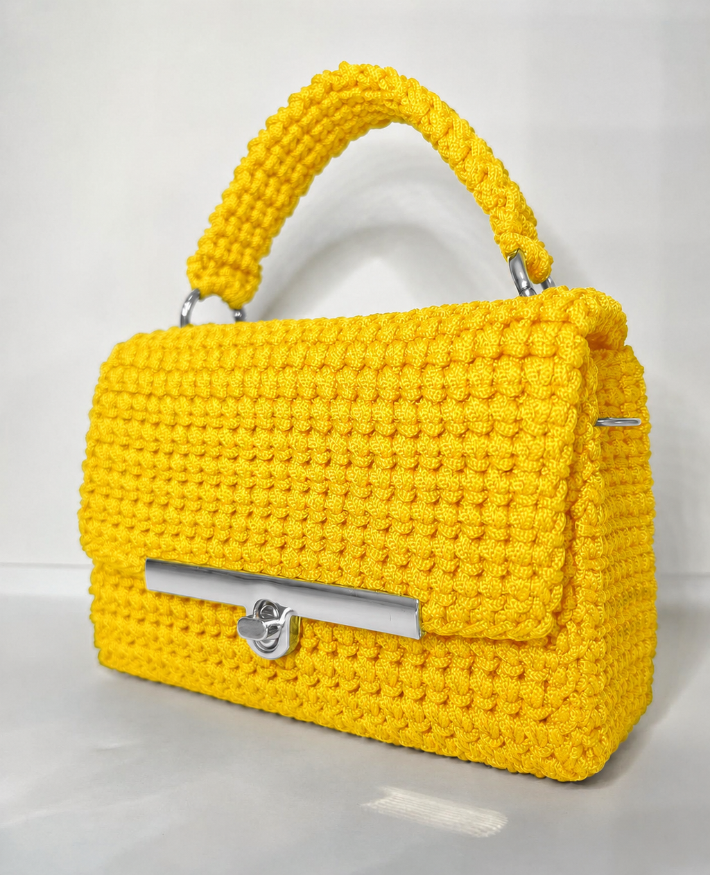 Sélia Small — Giallo