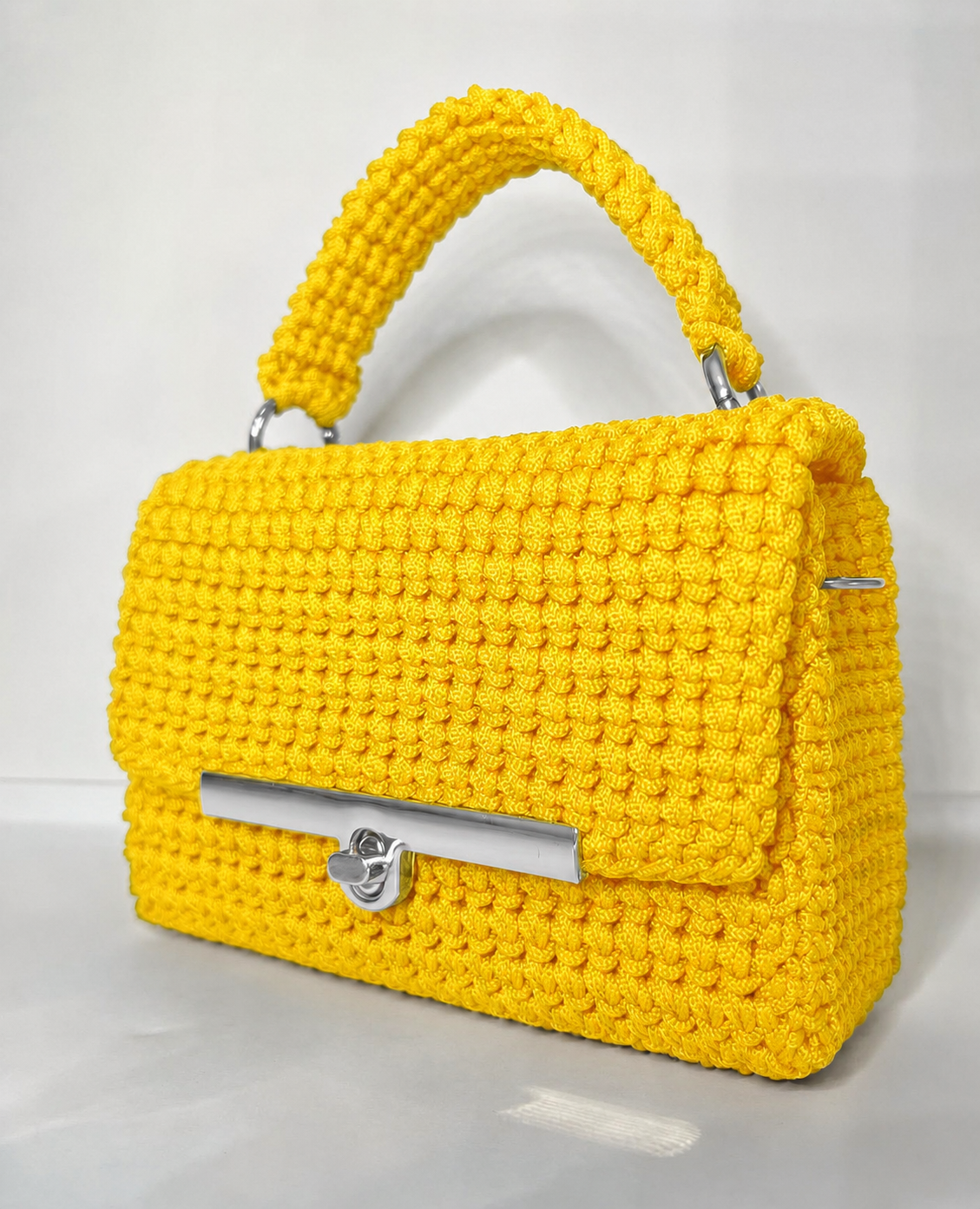 Sélia Small — Giallo