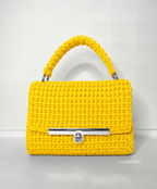 Sélia Small — Giallo